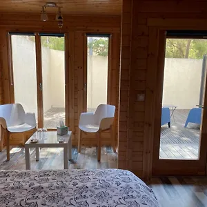 chalet-de-la-source.fr-provencehotel.com/